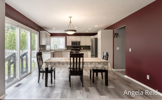 3528 Birch Knoll Drive Se, City Of Kentwood, MI 49512