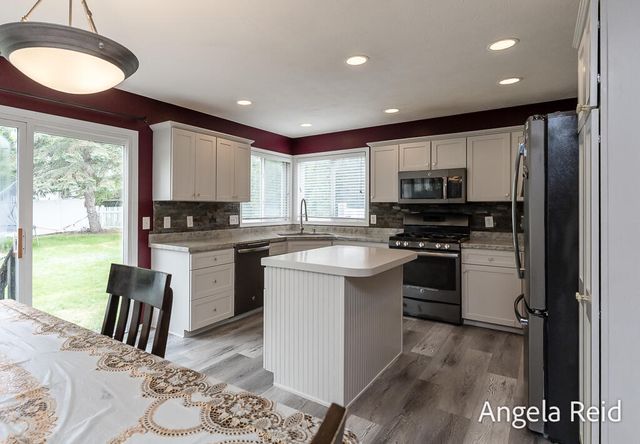 3528 Birch Knoll Drive Se, City Of Kentwood, MI 49512