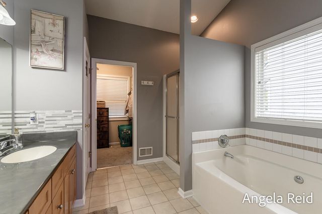 3528 Birch Knoll Drive Se, City Of Kentwood, MI 49512
