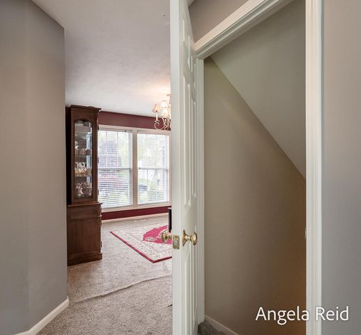 3528 Birch Knoll Drive Se, City Of Kentwood, MI 49512