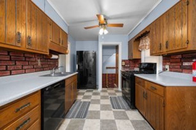 2030 40th Street, Rock Island, IL 61201