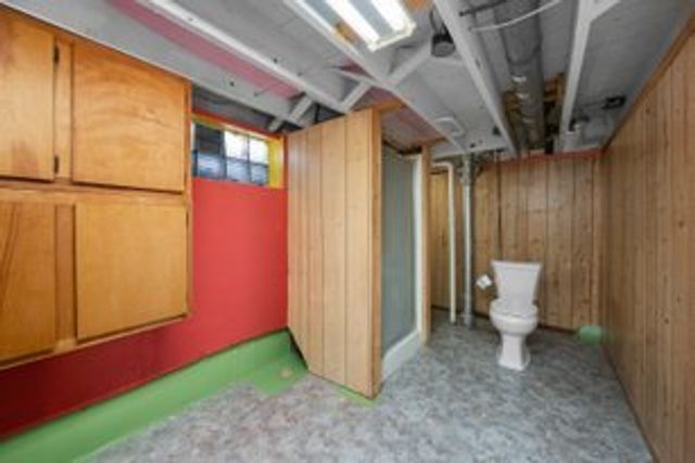 2030 40th Street, Rock Island, IL 61201