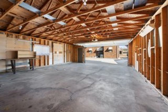 2030 40th Street, Rock Island, IL 61201