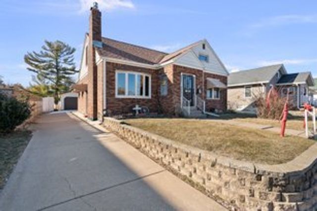 2030 40th Street, Rock Island, IL 61201