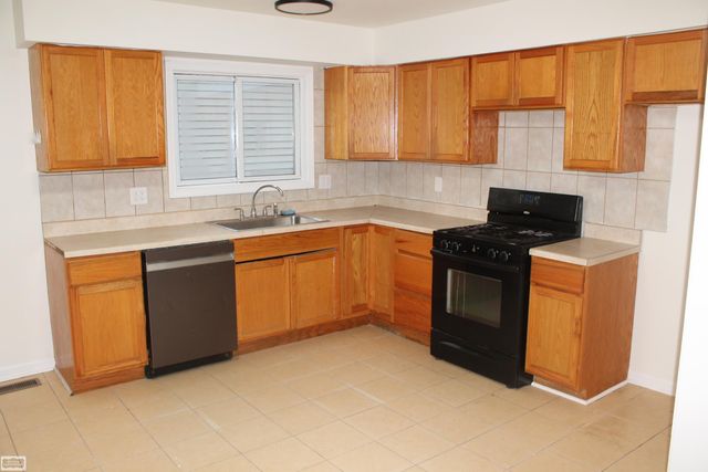 24855 Orchid Street, Harrison Twp, MI 48045