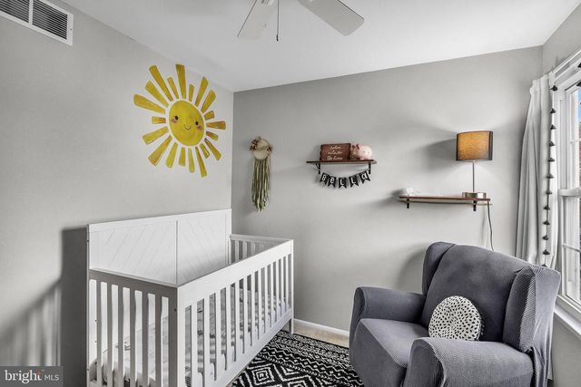 6 KEATLEY DR, Marlton, NJ 08053