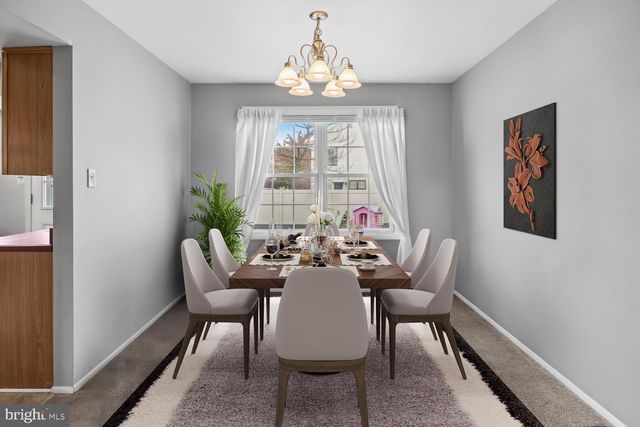 6 KEATLEY DR, Marlton, NJ 08053