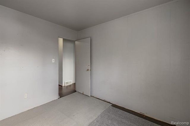 8670 N Eston Road, Clarkston, MI 48348