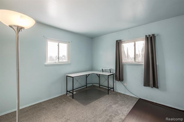 8670 N Eston Road, Clarkston, MI 48348