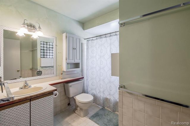 8670 N Eston Road, Clarkston, MI 48348