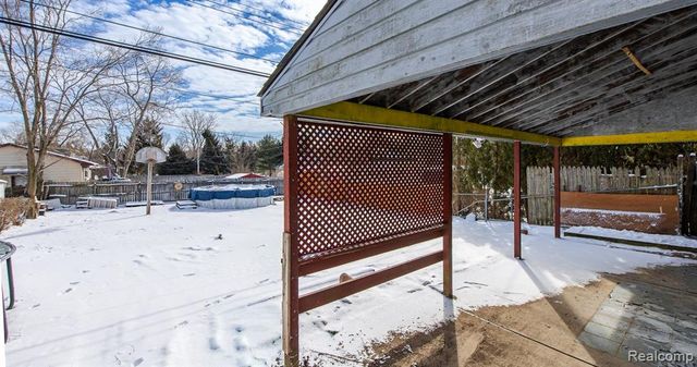 8670 N Eston Road, Clarkston, MI 48348