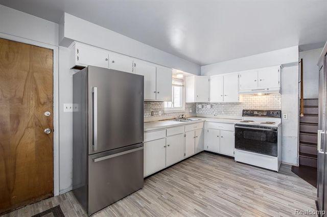 8670 N Eston Road, Clarkston, MI 48348