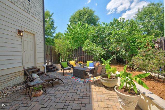 305 E Winmore Avenue, Chapel Hill, NC 27516