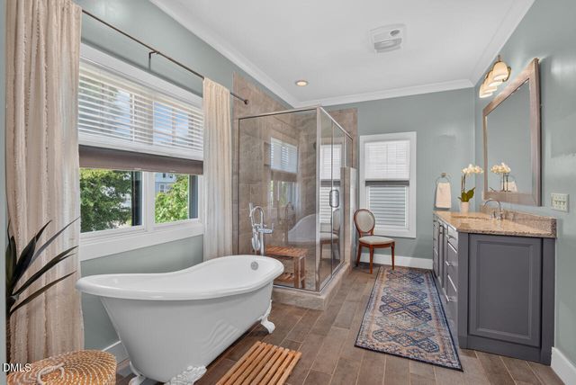 305 E Winmore Avenue, Chapel Hill, NC 27516