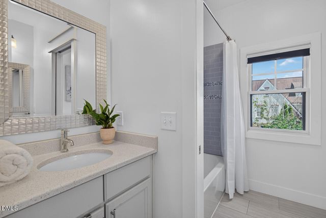 305 E Winmore Avenue, Chapel Hill, NC 27516