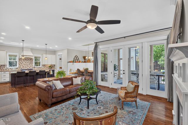 305 E Winmore Avenue, Chapel Hill, NC 27516