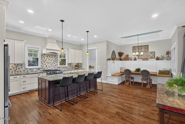305 E Winmore Avenue, Chapel Hill, NC 27516
