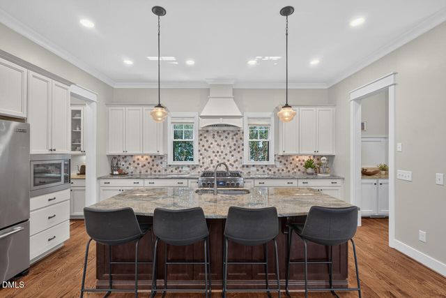 305 E Winmore Avenue, Chapel Hill, NC 27516