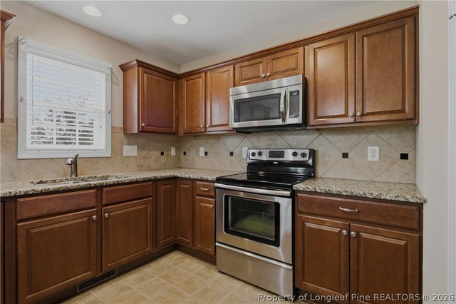 417 Bellgrove Drive, Hope Mills, NC 28348