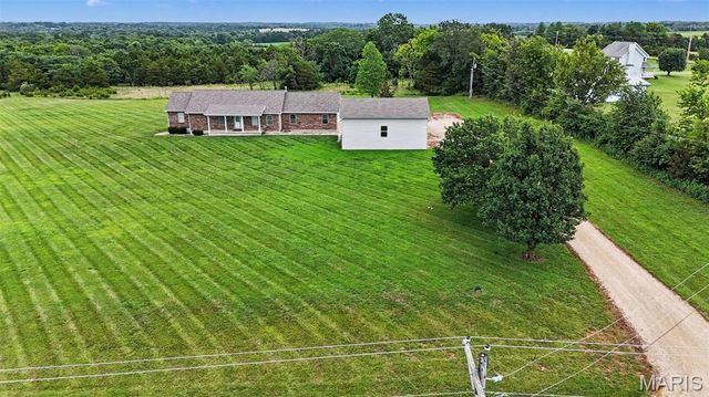 18292 Salem School Road, Farmington, MO 63640