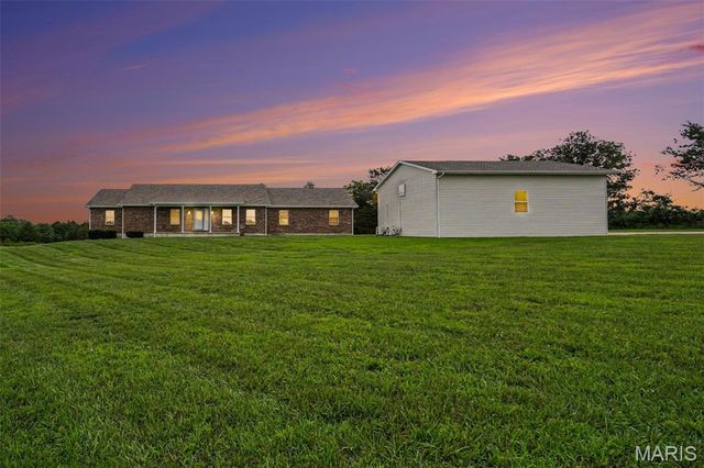18292 Salem School Road, Farmington, MO 63640
