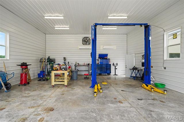 18292 Salem School Road, Farmington, MO 63640