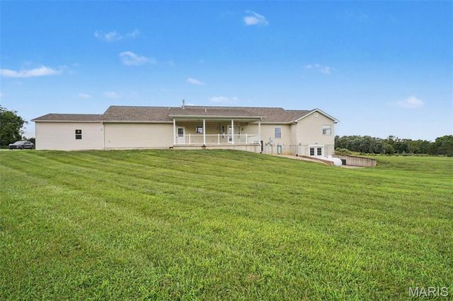 18292 Salem School Road, Farmington, MO 63640