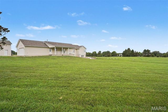 18292 Salem School Road, Farmington, MO 63640