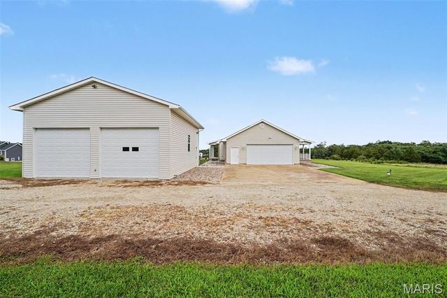 18292 Salem School Road, Farmington, MO 63640