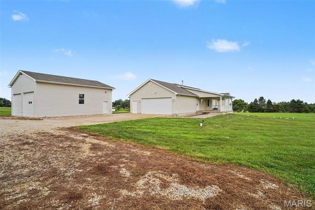 18292 Salem School Road, Farmington, MO 63640