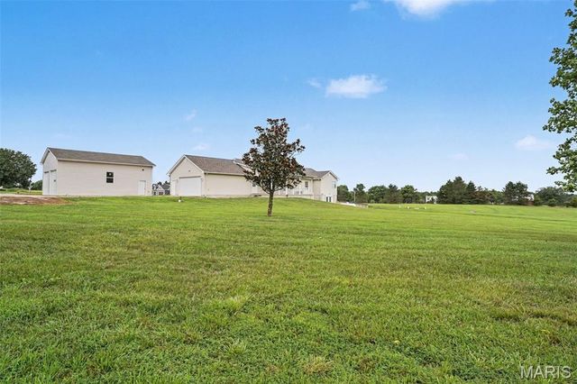 18292 Salem School Road, Farmington, MO 63640