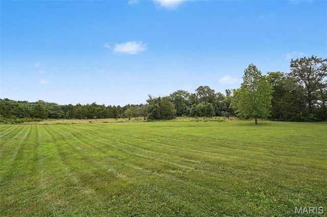 18292 Salem School Road, Farmington, MO 63640