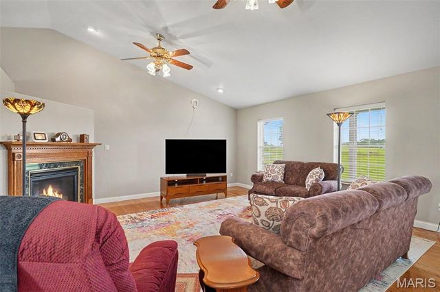 18292 Salem School Road, Farmington, MO 63640