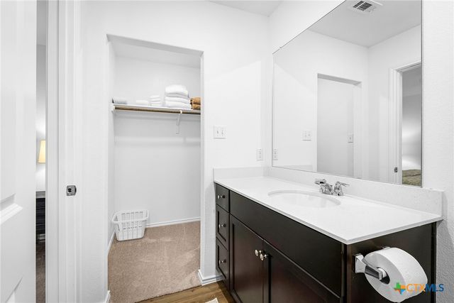 175 Amber Glen, San Marcos, TX 78656