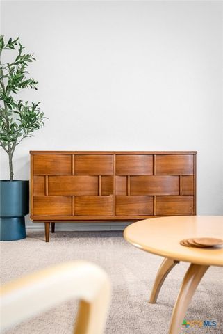 175 Amber Glen, San Marcos, TX 78656