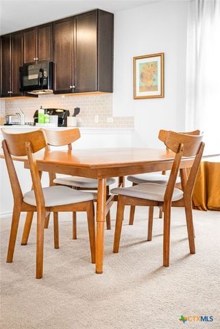 175 Amber Glen, San Marcos, TX 78656