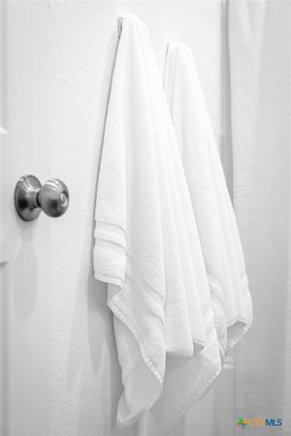 175 Amber Glen, San Marcos, TX 78656