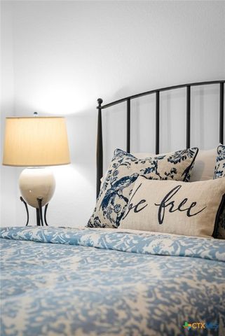 175 Amber Glen, San Marcos, TX 78656