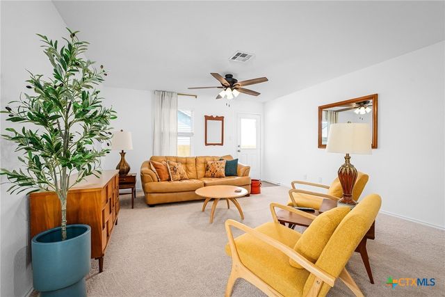 175 Amber Glen, San Marcos, TX 78656