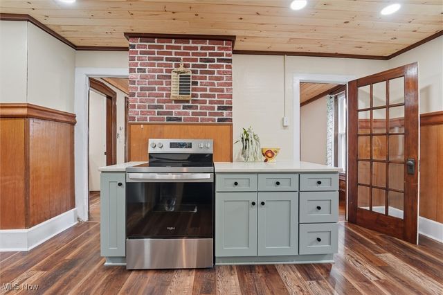 613 Sherman Street, Geneva, OH 44041