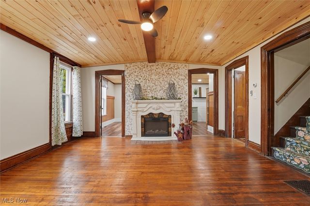 613 Sherman Street, Geneva, OH 44041