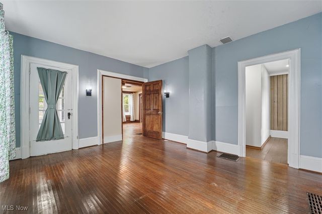 613 Sherman Street, Geneva, OH 44041