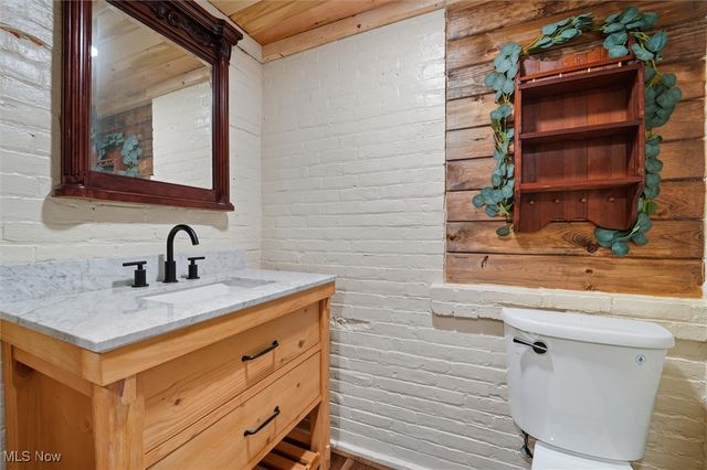 613 Sherman Street, Geneva, OH 44041