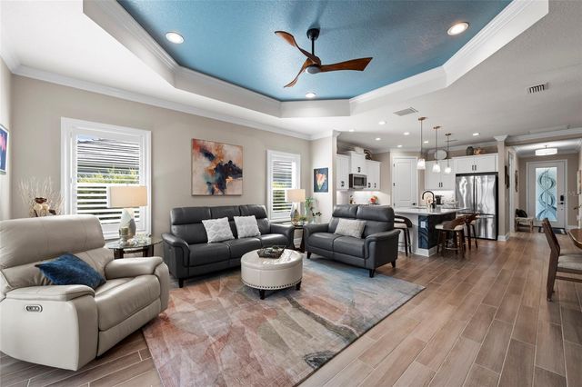10169 LAKE WALES CIRCLE, Sarasota, FL 34241
