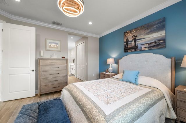 10169 LAKE WALES CIRCLE, Sarasota, FL 34241