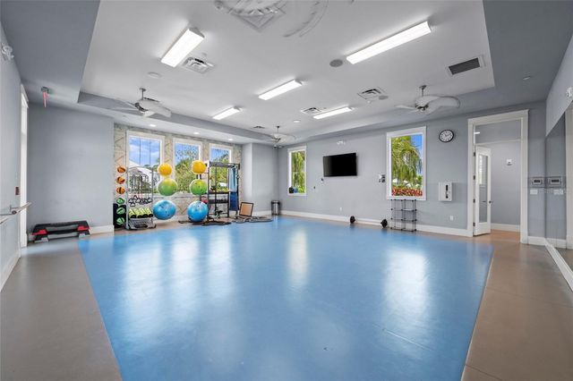 10169 LAKE WALES CIRCLE, Sarasota, FL 34241