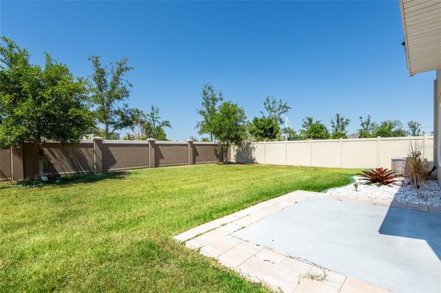 7486 TUSCAN BAY CIRCLE, Wesley Chapel, FL 33545