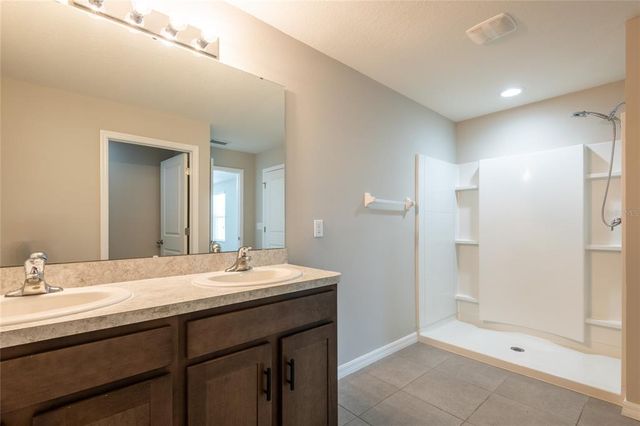 7486 TUSCAN BAY CIRCLE, Wesley Chapel, FL 33545