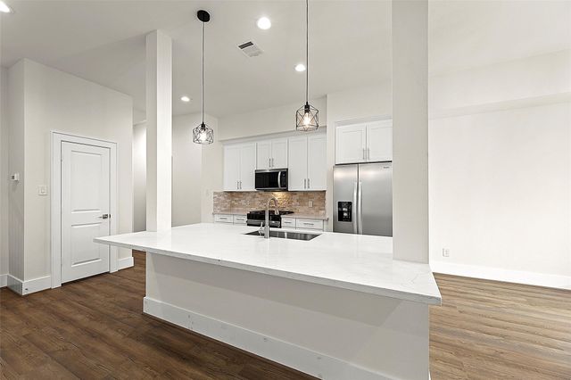 1803 Palmetto Landing Drive, Houston, TX 77009