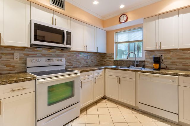 557 PIEDMONT L, Delray Beach, FL 33484